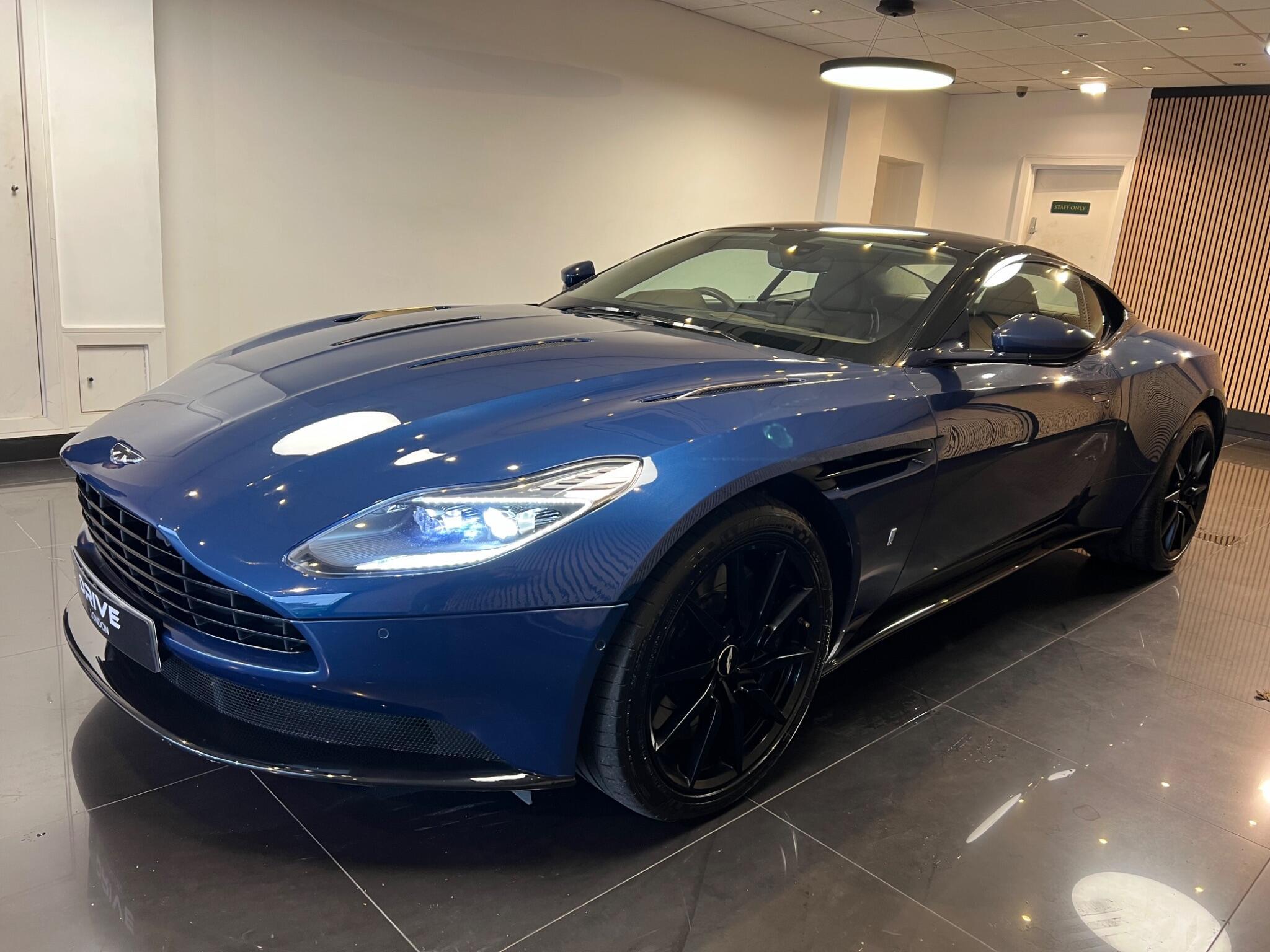 Aston Martin DB11